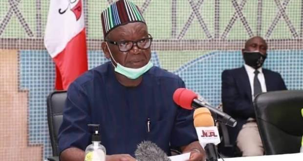 Nigerian News Update: Ortom signs 2022 budget of N155.6bn into law
